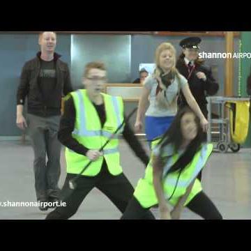 We love this Irish Dance Flashmob at Shannon Airport !!