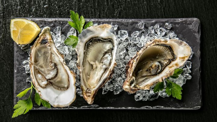 Indulge in the exquisite flavours of Ireland’s finest seafood treasures!